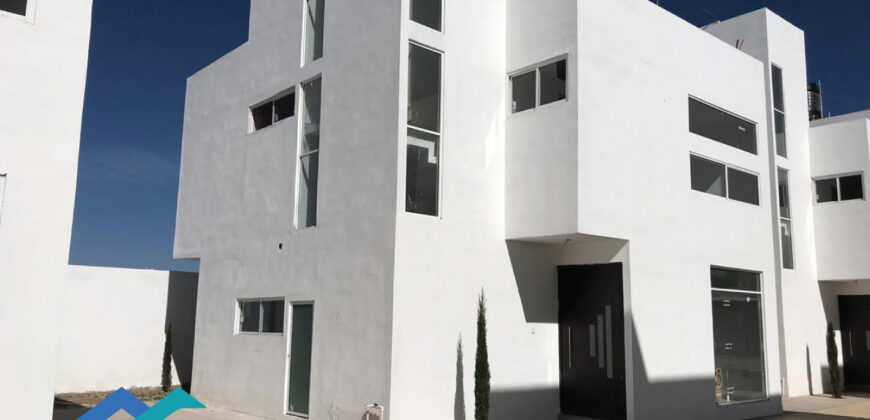 Casa en Acolman Centro Renta 220m² En Condominio Habitacional