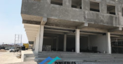 LOCAL EN C.ABASTOS ECATEPEC ESQUINA EN RENTA 165m²