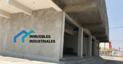 LOCAL EN C.ABASTOS ECATEPEC ESQUINA EN RENTA 165m²