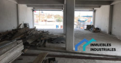 LOCAL EN C.ABASTOS ECATEPEC ESQUINA EN RENTA 165m²