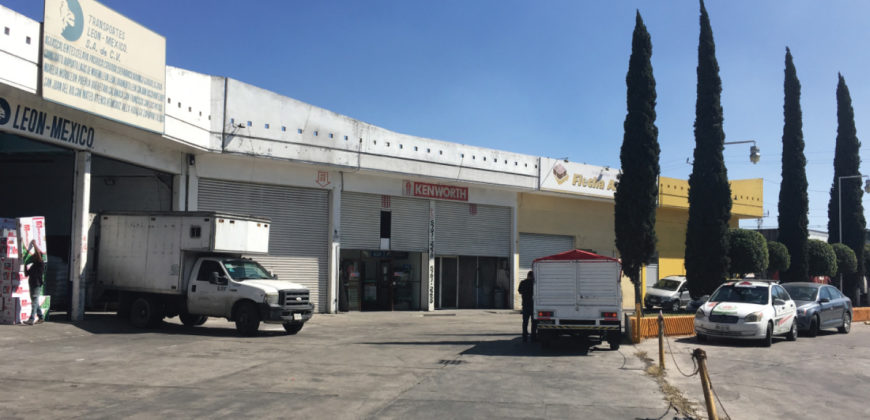 BODEGA EN VIA MORELOS EN RENTA 100m²