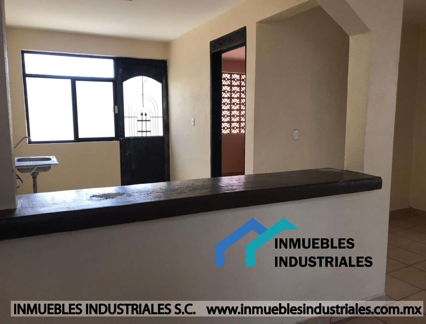 CASA EN ACOLMAN STA. CATARINA EN RENTA 120m² – Inmuebles Industriales