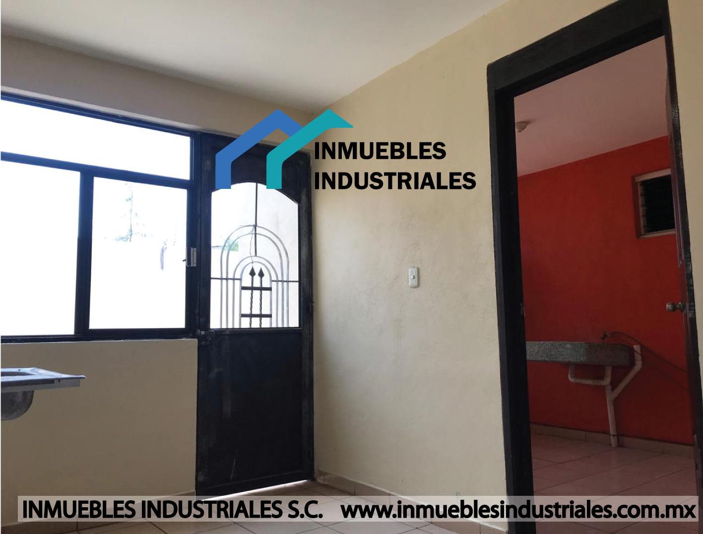 CASA EN ACOLMAN STA. CATARINA EN RENTA 120m² – Inmuebles Industriales