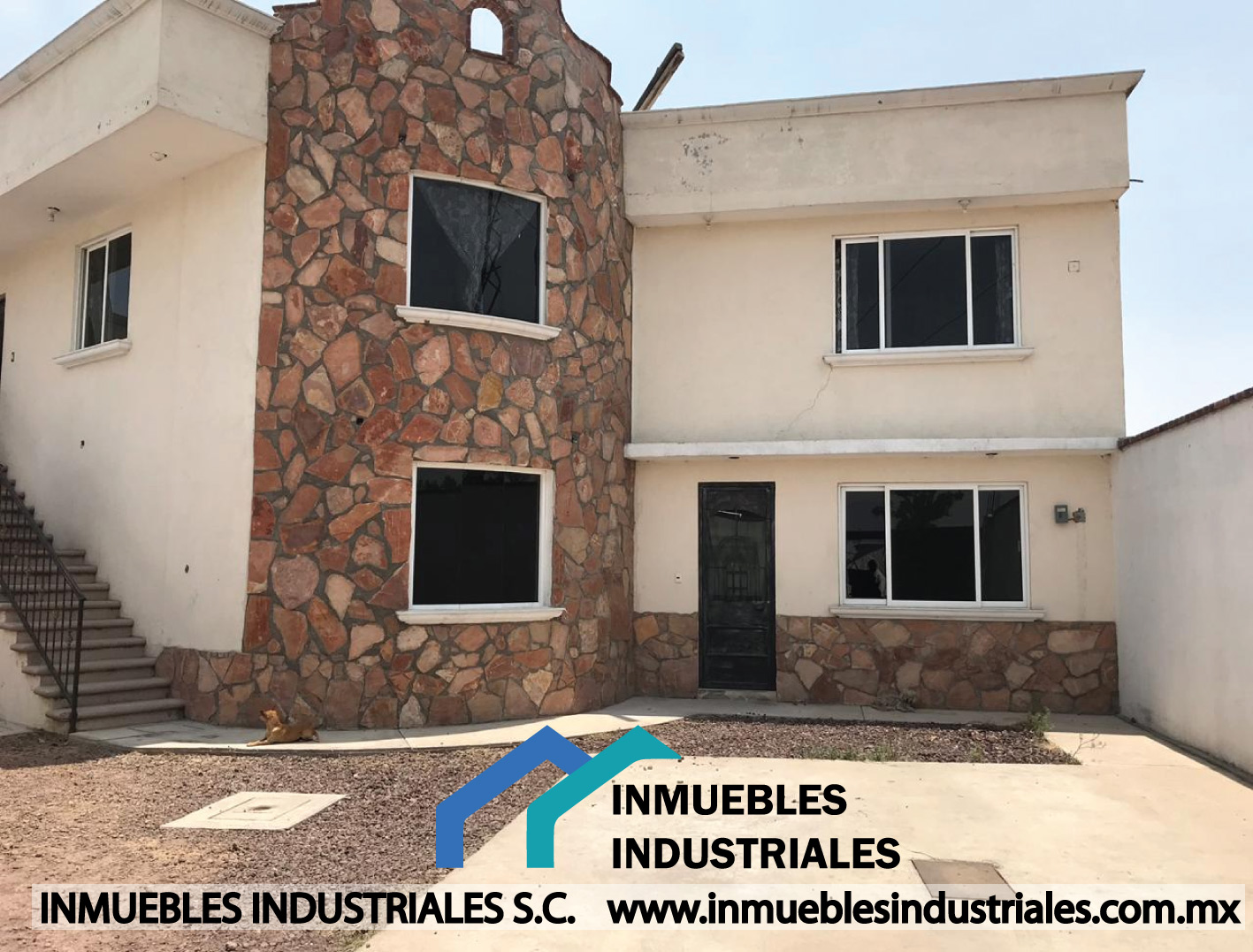 CASA EN ACOLMAN STA. CATARINA EN RENTA 120m² – Inmuebles Industriales