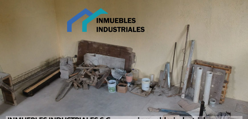 BODEGA EN XALOSTOC EN RENTA 100m²