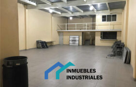 BODEGA EN XALOSTOC 220m² RENTA