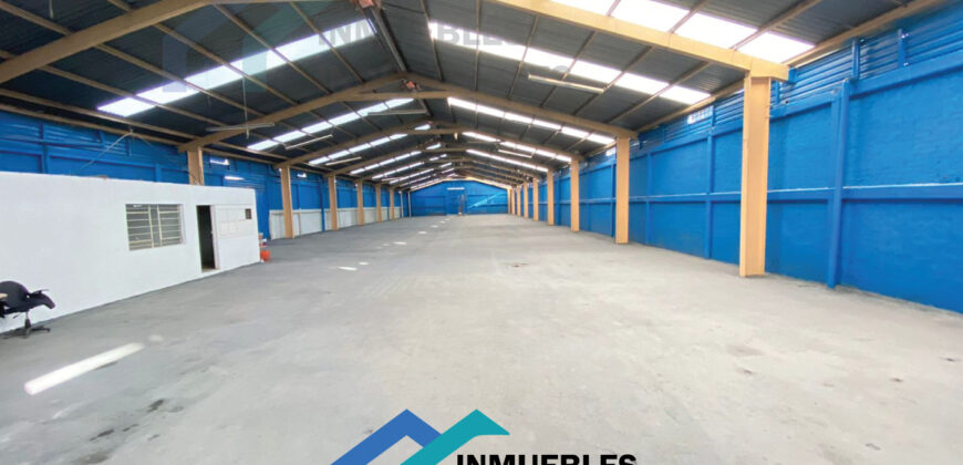 BODEGA EN RENTA TEZOYUCA LECHERIA TEXCOCO 1,600m²