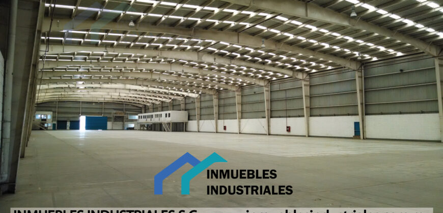 BODEGA EN PUEBLA OCOTLÁN RENTA 5,000m² CON ANDENES DE CARGA Y PATIO