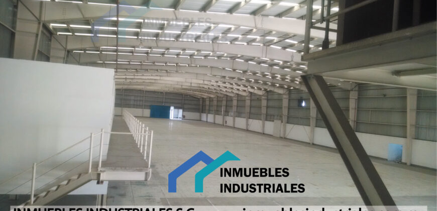 BODEGA EN PUEBLA OCOTLÁN RENTA 5,000m² CON ANDENES DE CARGA Y PATIO