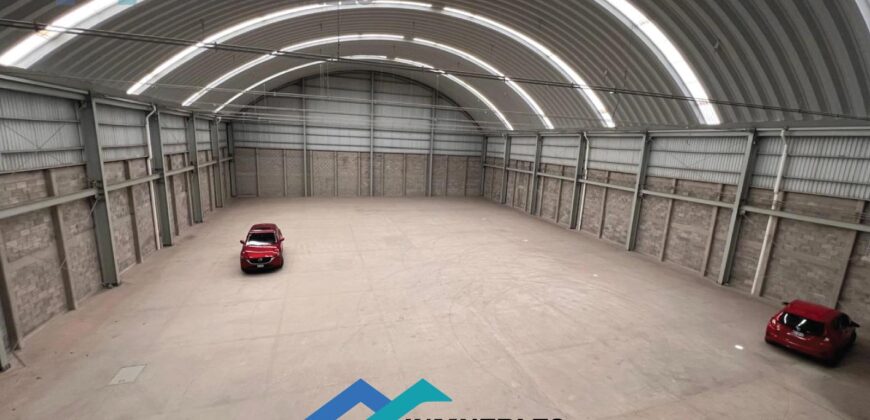 BODEGA EN RENTA COACALCO 1,500 m²