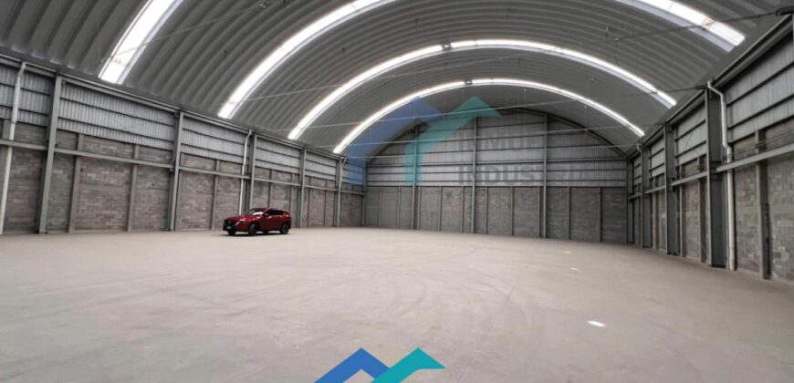 BODEGA EN RENTA COACALCO 1,500 m²